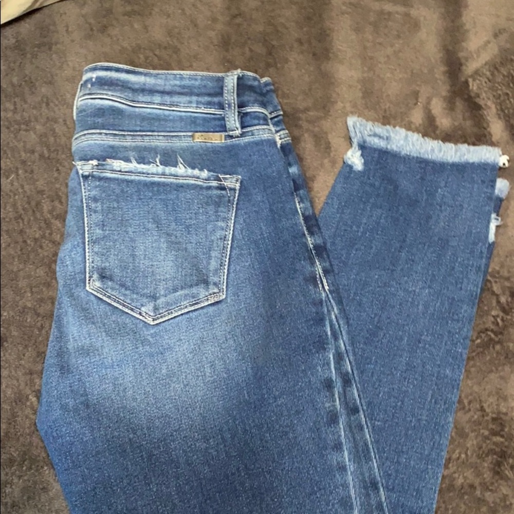 Size 27 kancan jeans